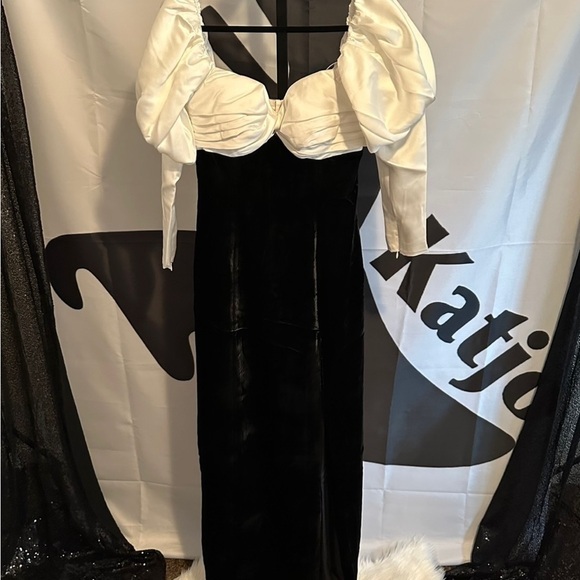 Ronny Kobo Cyndi Maxi Dress Puff Sleeve Ivory Black Velvet Slit Dress Gown US 2 - Picture 8 of 15
